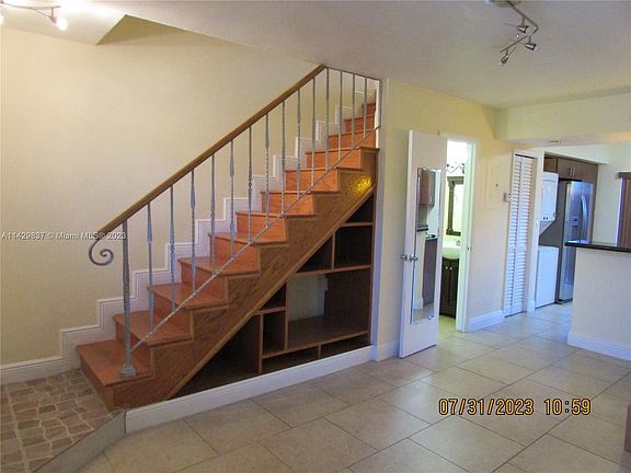4th image of 1801 SW 107th Ave APT 2510