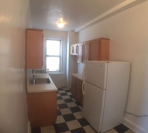 5th image of 36 Plaza St E APT 6E