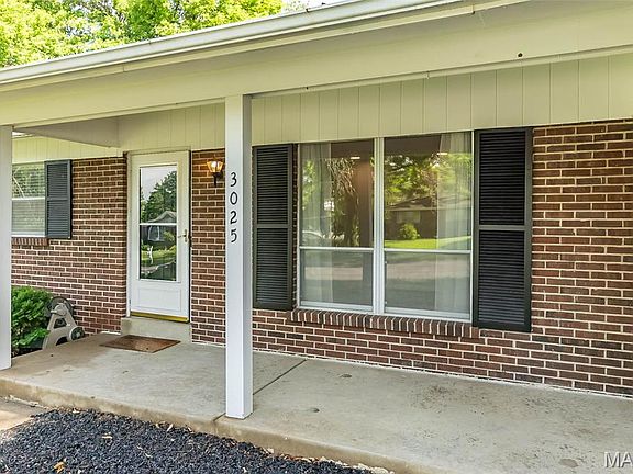 2nd image of 3025 Imperial Dr