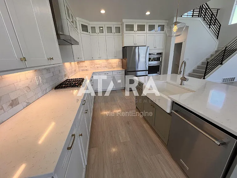 909 Sagehill Dr — Photo 43