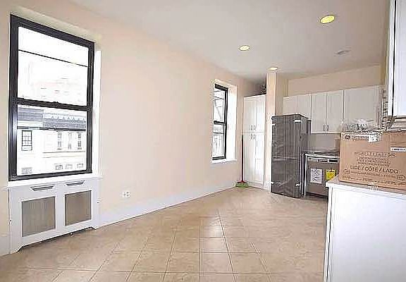 4th image of 67 W 73rd St #5F6F