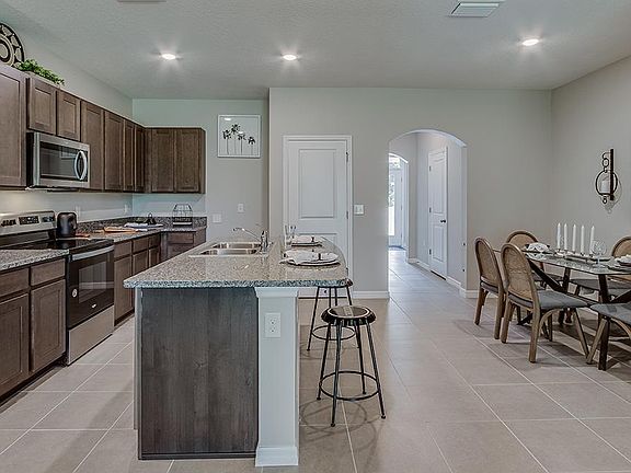 This photo is of a previous model home, the furnishings and decorations are not included with this rental