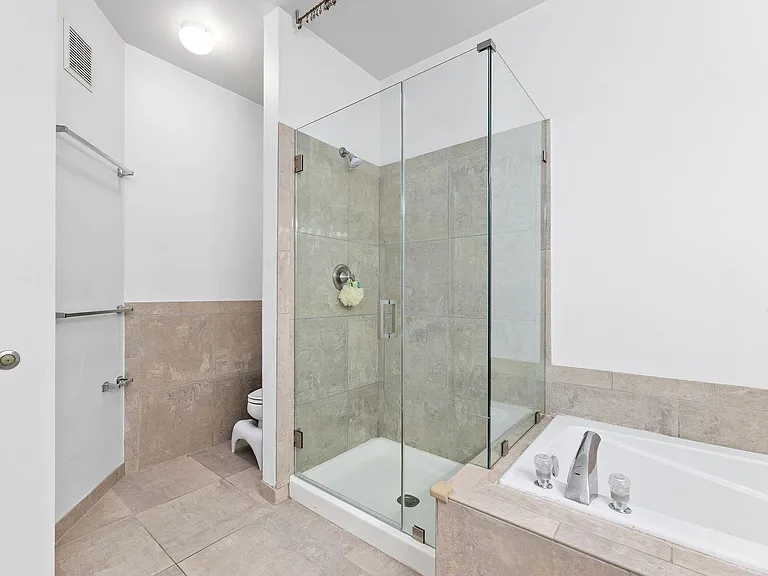 4363 Wilson Valley Dr #404 — Photo 18