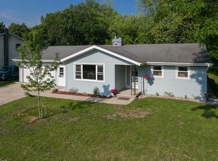 1617 Hillcrest Dr, Kaukauna, WI 54130