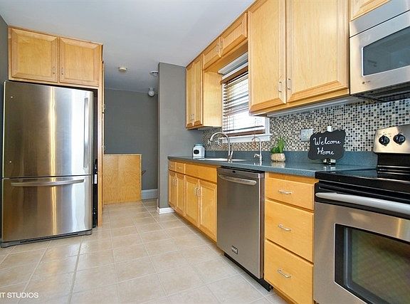 3rd image of 1012 N Kaspar Ave