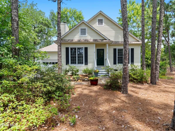 4148 Carlyle Place SE, Southport, NC 28461