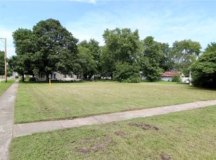 824 W Blackwood St, Sullivan, IL 61951