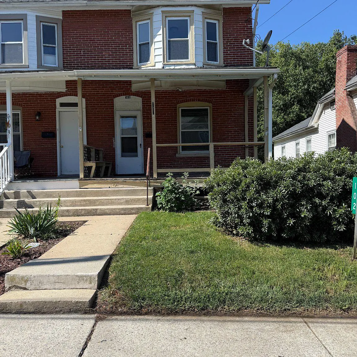 3 bed, 1.5 bath, 1744 sqft, $1,700 — Photo 1