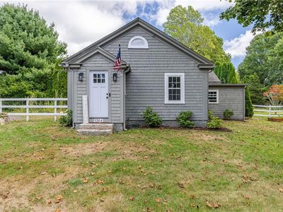 1264 Crandall Rd, Tiverton, RI, 02878