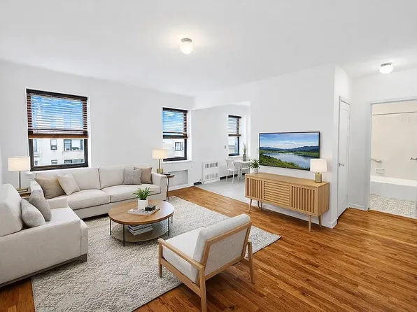 689 Fort Washington Avenue image 1 of 9