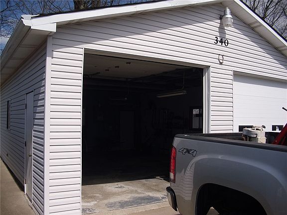 4th image of 340 Deerfield Rd S