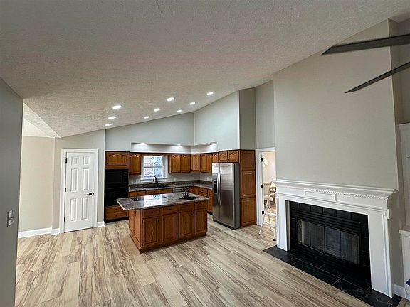 4th image of 4312 Peppermill Ct