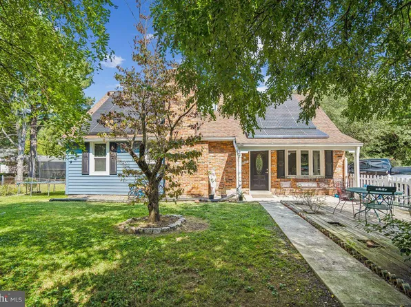 10437 Tullymore Dr, Hyattsville, MD 20783