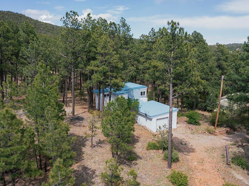1st image of 4 El Paraiso Dr