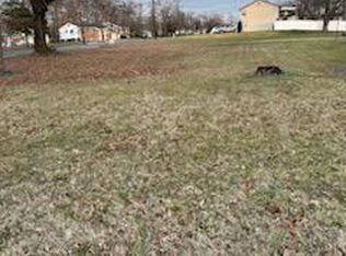 976 W Somerdale Rd, Somerdale, NJ 08083