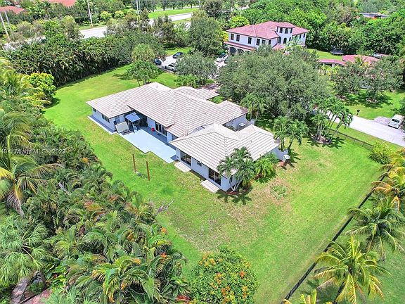 3rd image of 12390 NW 2nd St