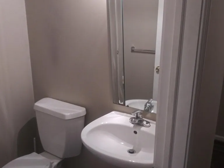 436 E Kenilworth Ave — Photo 19