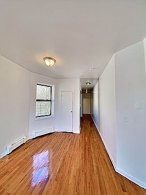5th image of 2027 3rd Ave APT 4C