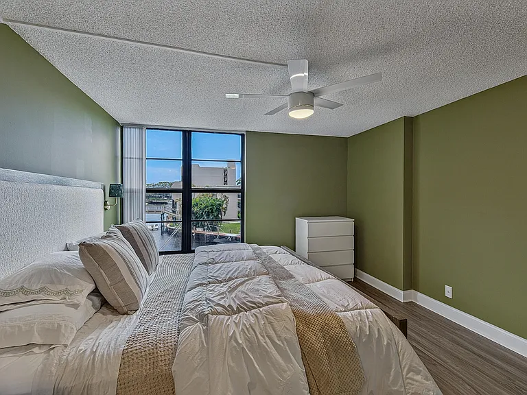 4 Royal Palm Way #3020 — Photo 20