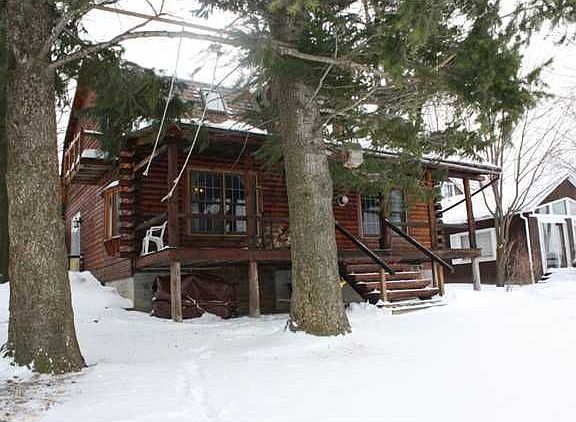 3rd image of 4374 Lakeshore Dr
