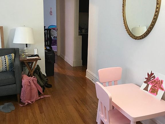 3rd image of 5425 S Woodlawn Ave APT 3B