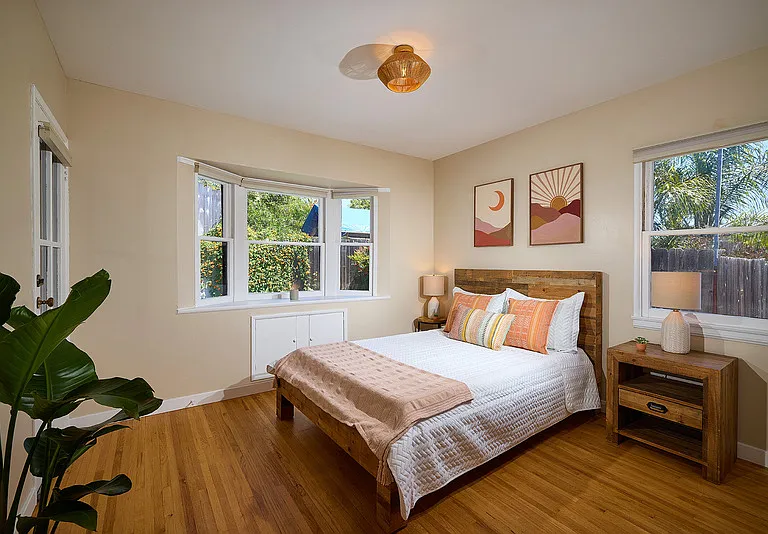 2136 Foothill Dr — Photo 13