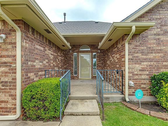 5th image of 4308 Lamar Dr