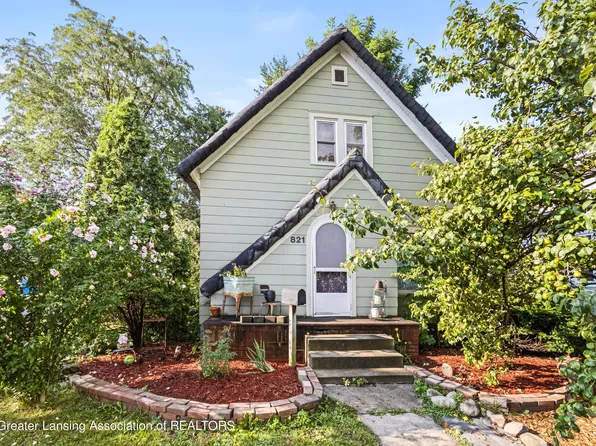 821 Sparrow Ave, Lansing, MI 48910