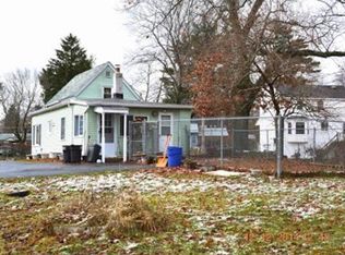 193 Oak St, Methuen, MA 01844