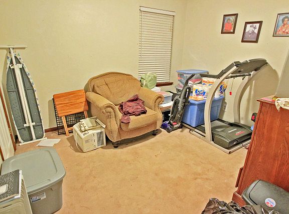 3rd image of 111 Evergreen Magnolia Ave