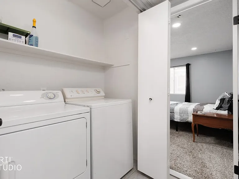 453 Mesa Blvd #201 — Photo 12