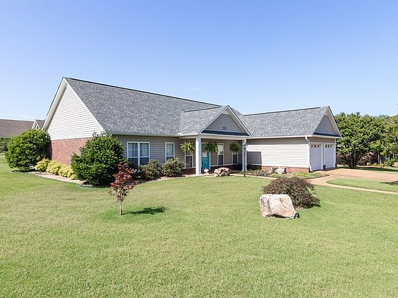 3rd image of 301 Ohara Dr
