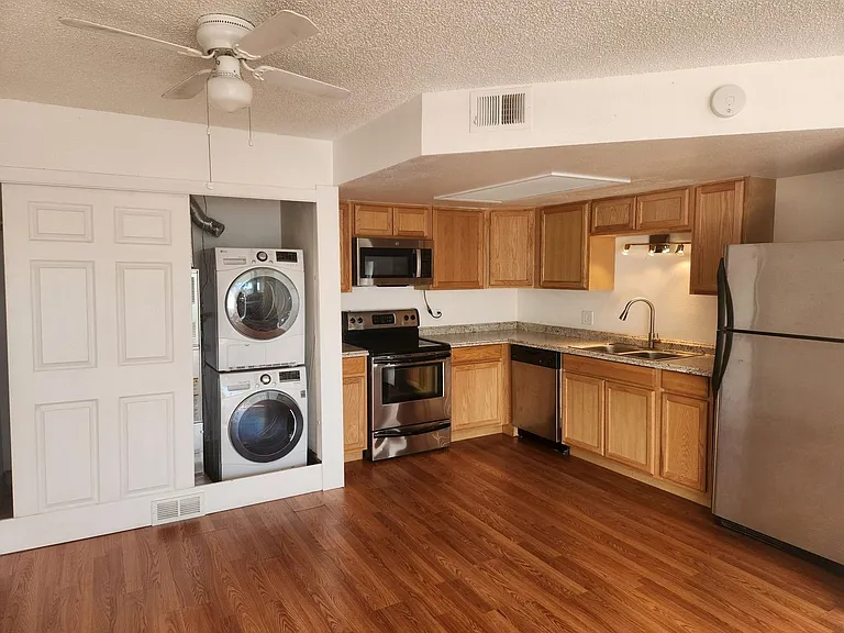 8701 Huron St #6-209 — Photo 4