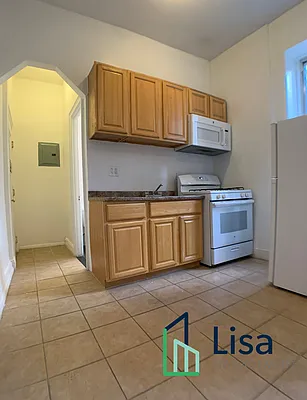 Rented by Lisa Management Inc | media 9