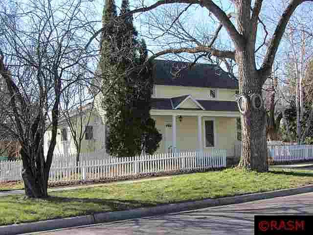 1st image of 410 Pine St