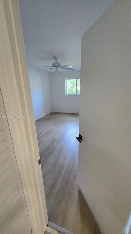 255 S Cypress Rd APT 307, photo 8