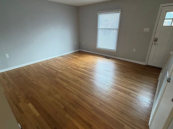 4th image of 38 Raleigh Ct
