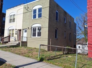 2814 Buena Vista Ter SE, Washington, DC