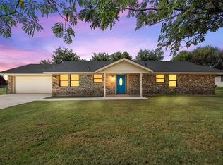 1006 Eagle Dr, Eddy, TX 76524