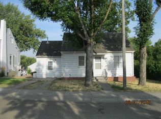 424 Illinois St, Chinook, MT 59523