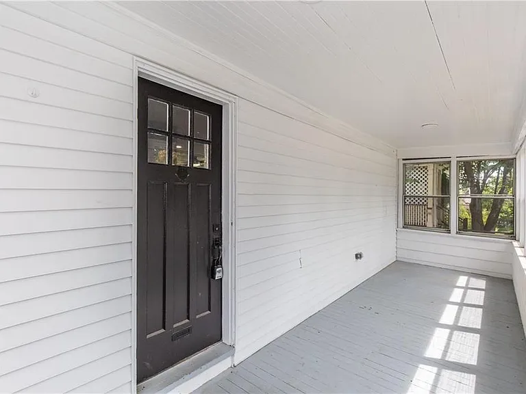 115 Westwood Ave — Photo 3