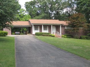 34 Broadmoor Dr, Laurel, MS 39440