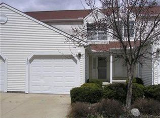 63 Canter Ln APT B, Northfield, OH 44067