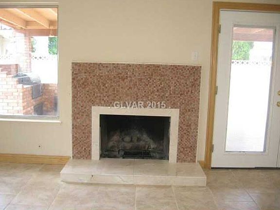 5th image of 6208 Sweetbriar Ct