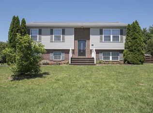 94 Laurel Oak Ln, Grottoes, VA 24441