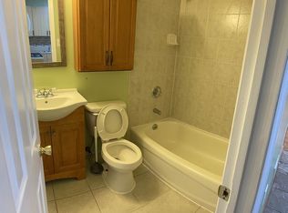 827 Rossville Ave, Staten Island, NY 10309