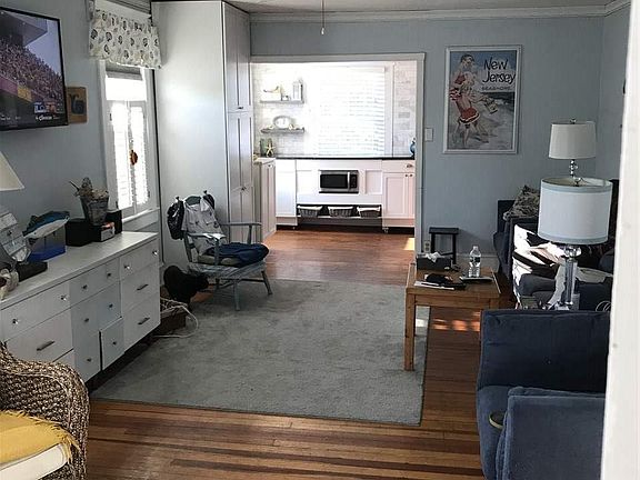 5th image of 334 Ocean Ave
