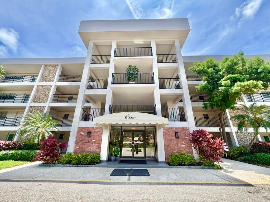 2800 N Palm Aire Drive Unit 404, photo 6