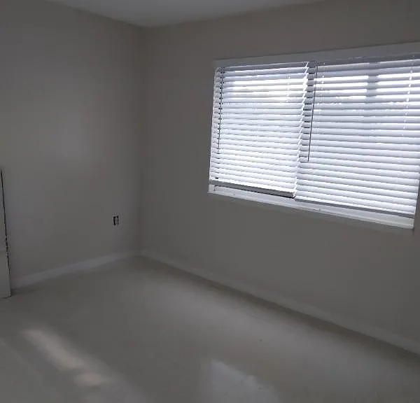 2541 S Myrtle Ave #C — Photo 15