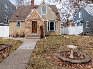 745 Mount Curve Blvd, Saint Paul, MN 55116